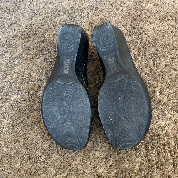 Born Mary Jane Wedge Heel Shoes Sz.10 Black Leather Classic Minimalist Versatile - Picture 9 of 13